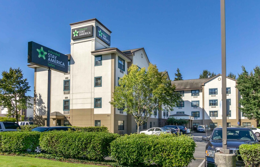 Exterior - Furnished Studio - Lynnwood