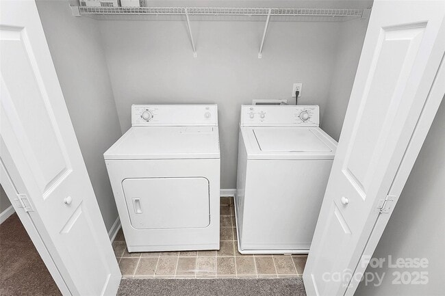 Building Photo - 2138 Winthrop Chase Dr