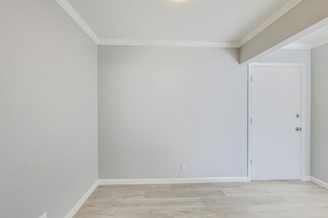 Building Photo - 2240 Angela Ct