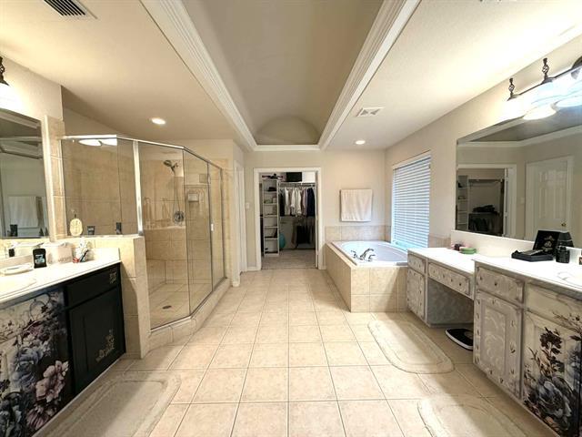 Building Photo - 1571 Coastal Dr