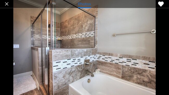 Master bath - 1420 Adams St