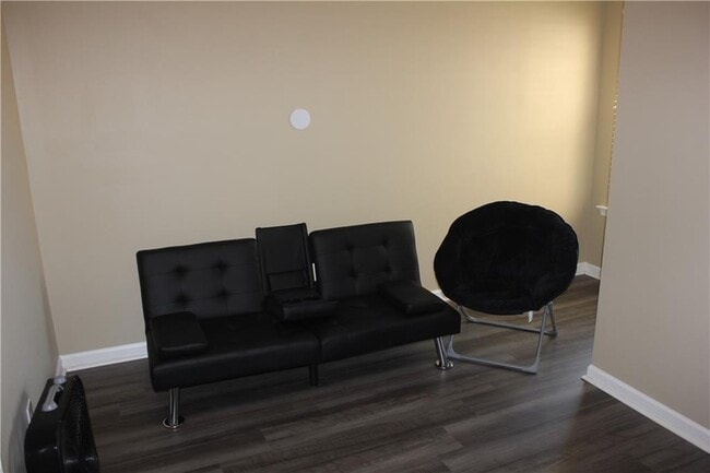 Building Photo - 7431 Battlecreek Ln