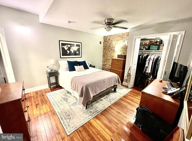 Building Photo - 4262 Manayunk Ave
