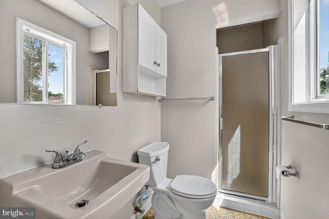 Building Photo - 7720 Loudon Dr