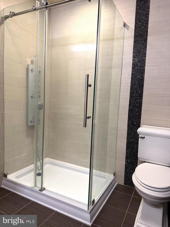 Building Photo - 3 Kaylin Corner