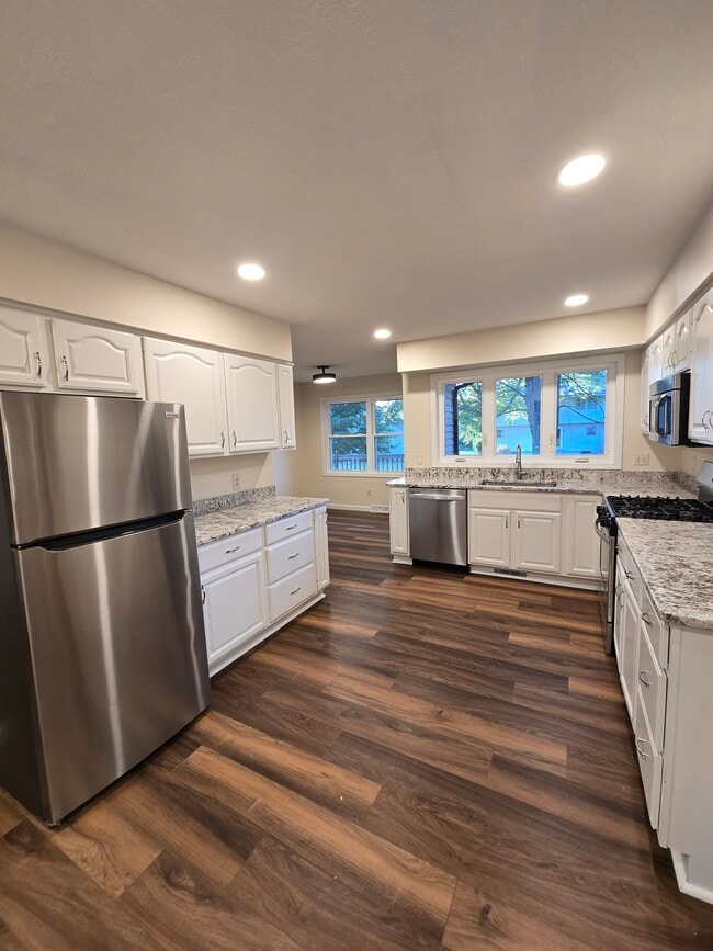 Building Photo - 2325 Cold Stream Ave NE