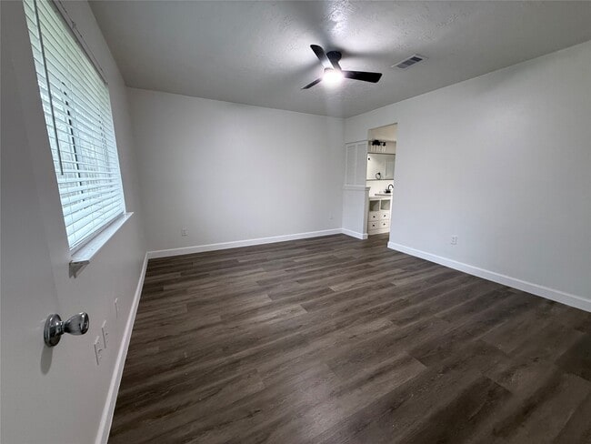 Building Photo - 1418 Silver Morning Dr