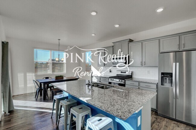 Building Photo - 10081 Castor Dr