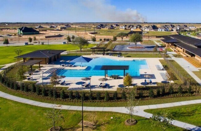 Building Photo - 7011 Winterberry Gln Ln