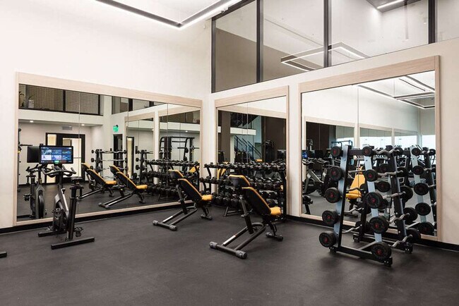 Building Photo - 225 N Miami Ave