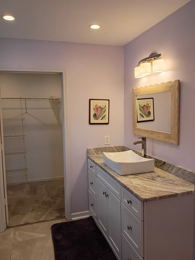 Building Photo - BRIDGEPORT