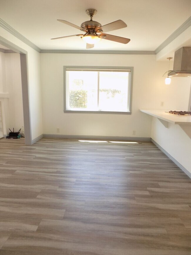 Building Photo - 108 S Ellery Dr