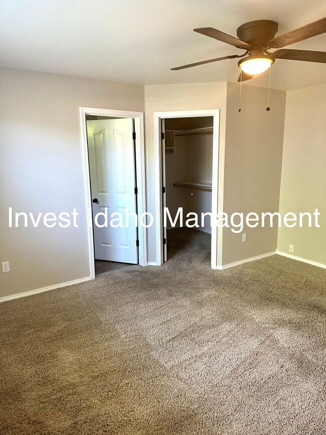 Building Photo - 4 Bedroom 2 Bath Home in Northwest Boise available soon!