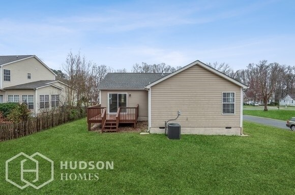 Building Photo - NOW AVAILABLE! - 11205 Amber Glen Dr, Char...