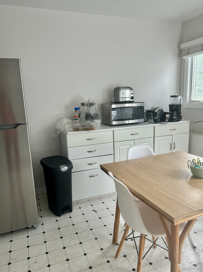 Building Photo - 116 Hanupaoa Pl