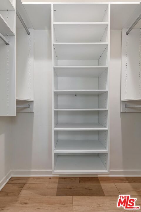 Building Photo - 119 N Almont Dr