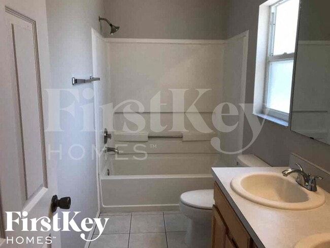 Building Photo - 11764 Shirburn Cir