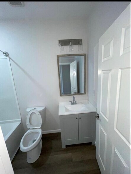 Building Photo - 1110 Thurmond St