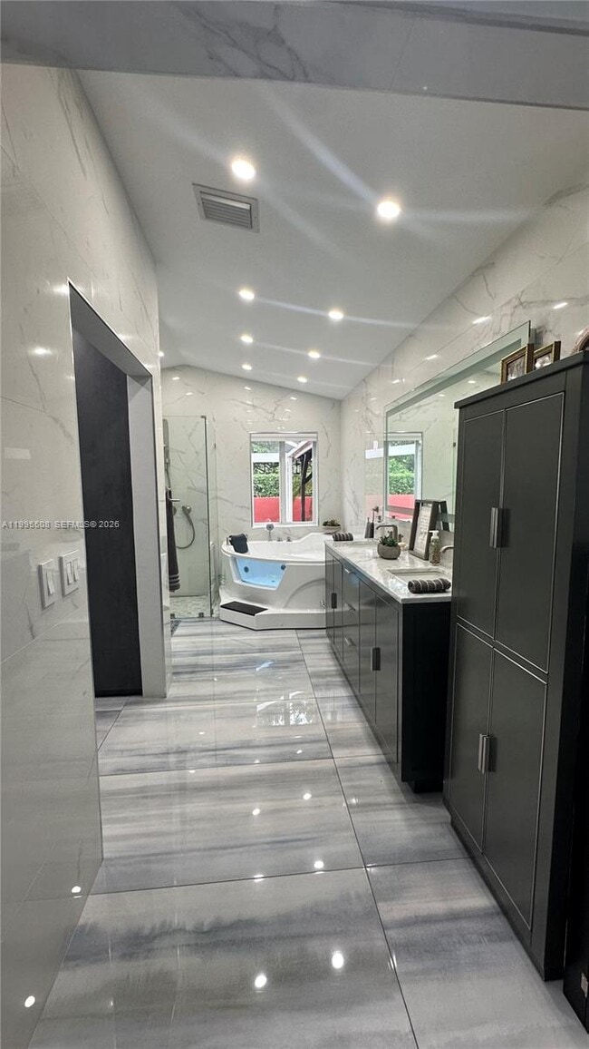 Building Photo - 13411 SW 17th Ct