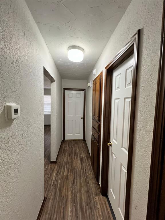 Building Photo - 752 W Forest Dr
