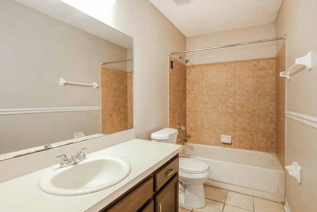 Building Photo - 1903 Farm Way