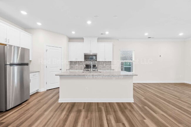 Building Photo - 1225 Colgher St