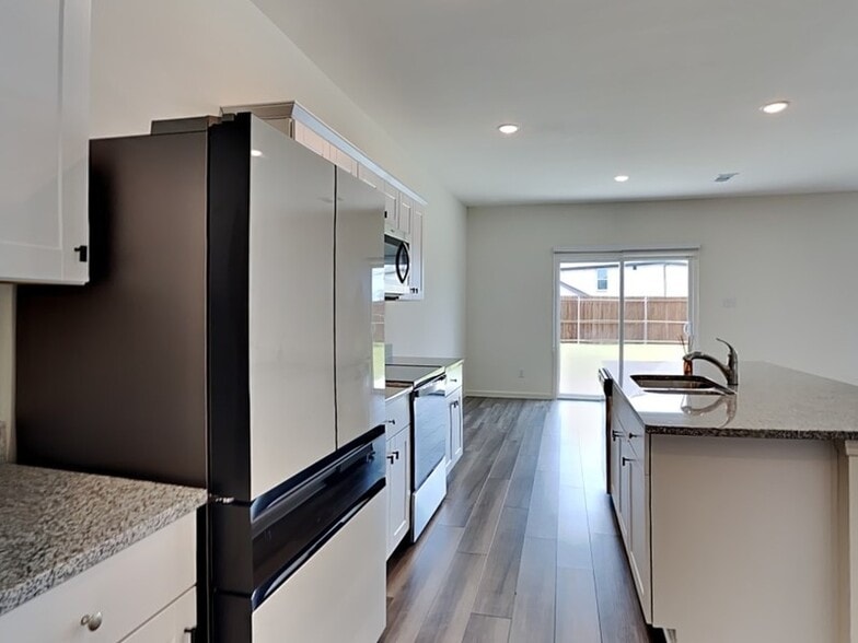 Building Photo - 1803 Washington St