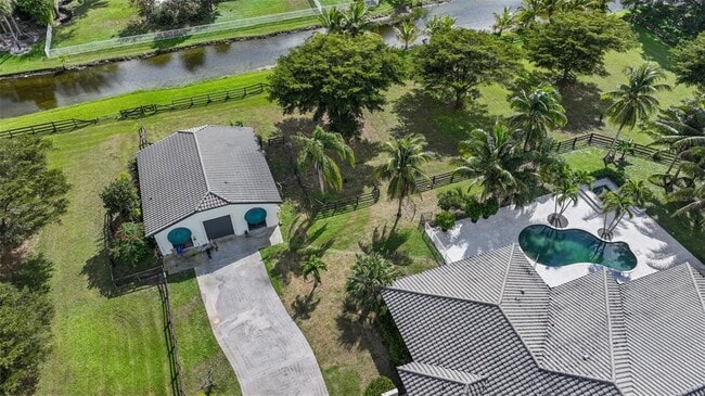 Building Photo - 10630 El Caballo Ct