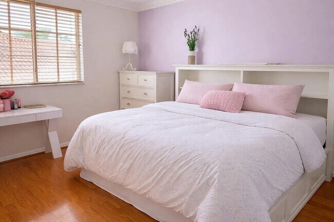 Building Photo - 131 Cameron Ct