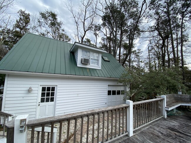 Primary Photo - 247 Beech St