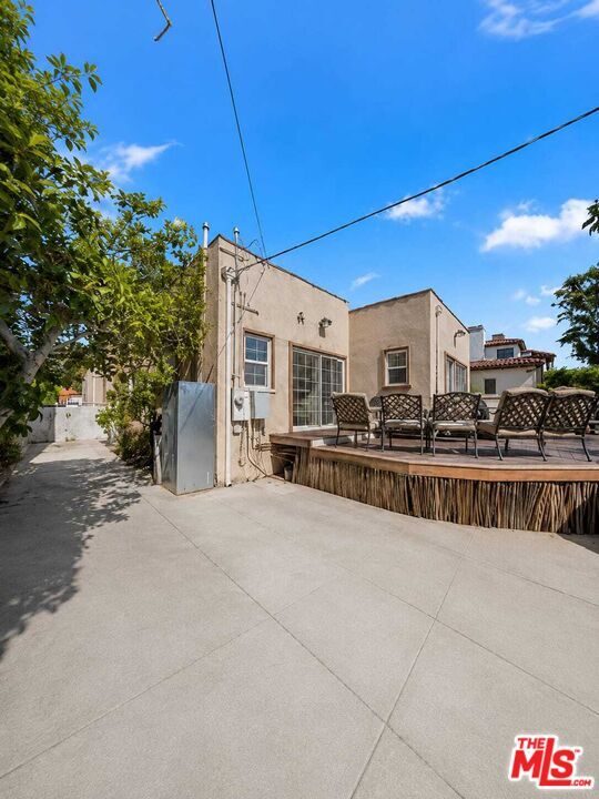 Building Photo - 138 N Hamel Dr