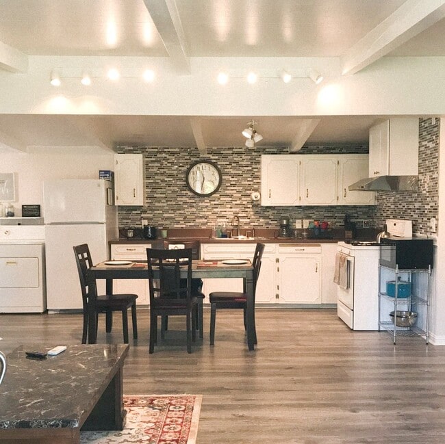 Building Photo - 97789 Chetco Ln