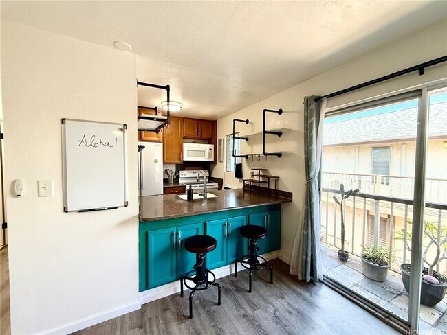 Building Photo - 68-077 Au Street Unit 3C
