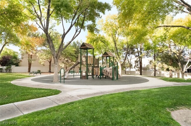 Building Photo - 299 Queen Creek Cir