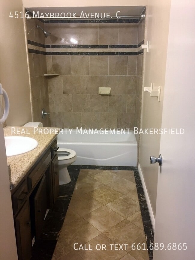 Building Photo - 4516 Maybrook Ave