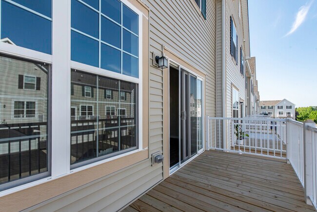 Building Photo - 804 Neubauer Circle