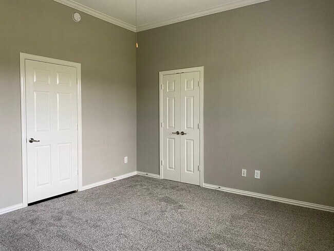 Building Photo - 42 Black Swan Ct