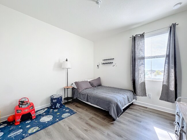 Building Photo - 12579 NW Milestone Pl