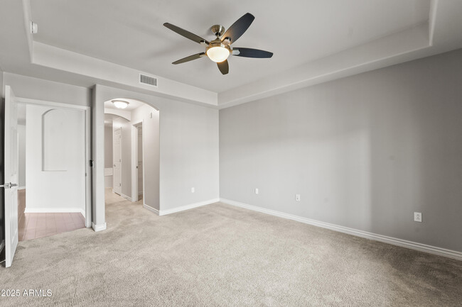 Building Photo - 5350 E Deer Valley Dr