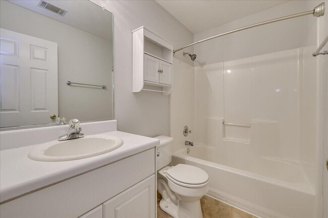 Building Photo - 510 Wendover Way