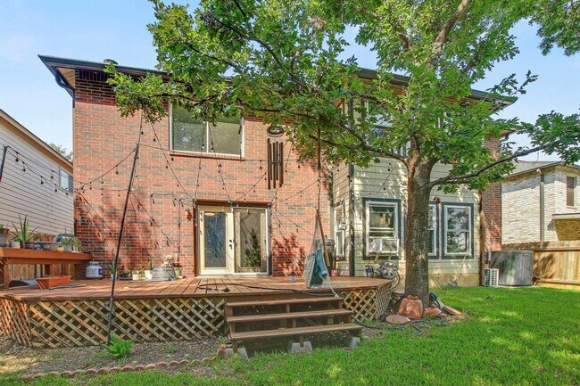 Building Photo - 1625 Balsam Way