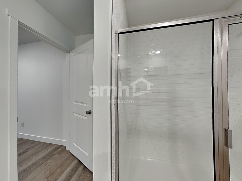 Building Photo - 7722 Brenden St SW