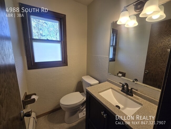 Building Photo - 4988 S Rd