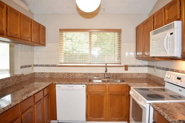 Building Photo - 1829 Teton Dr