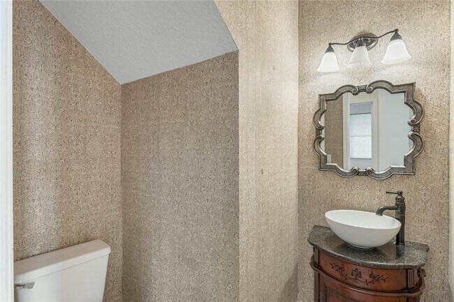 Building Photo - 7284 Hawksnest Blvd