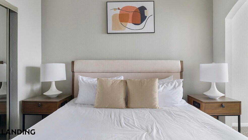 Building Photo - 2500 Woodland Park Dr