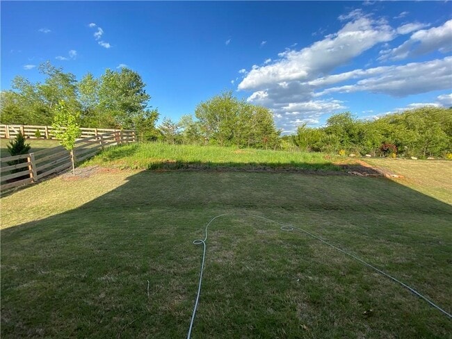 Building Photo - 5580 Bergeson Wy