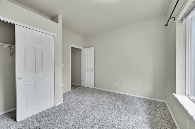 Building Photo - $1,550.00 - 2 Bedrooms, 2 Bathrooms, Duple...