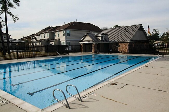 Building Photo - 12225 Medina Lake Dr