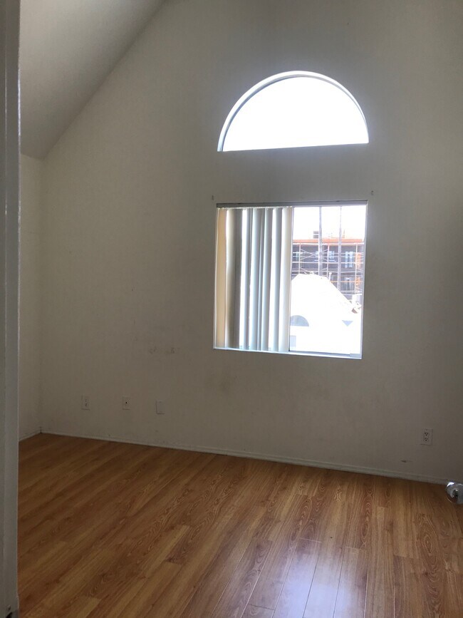 Building Photo - 14249 Friar St